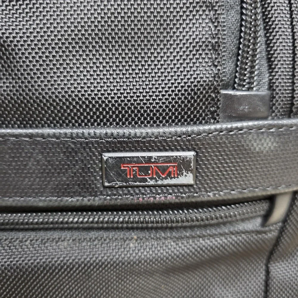 Tumi Black Alpha 2 FXT‎ T-Pass Expandable Laptop Brief Bag 26145D2